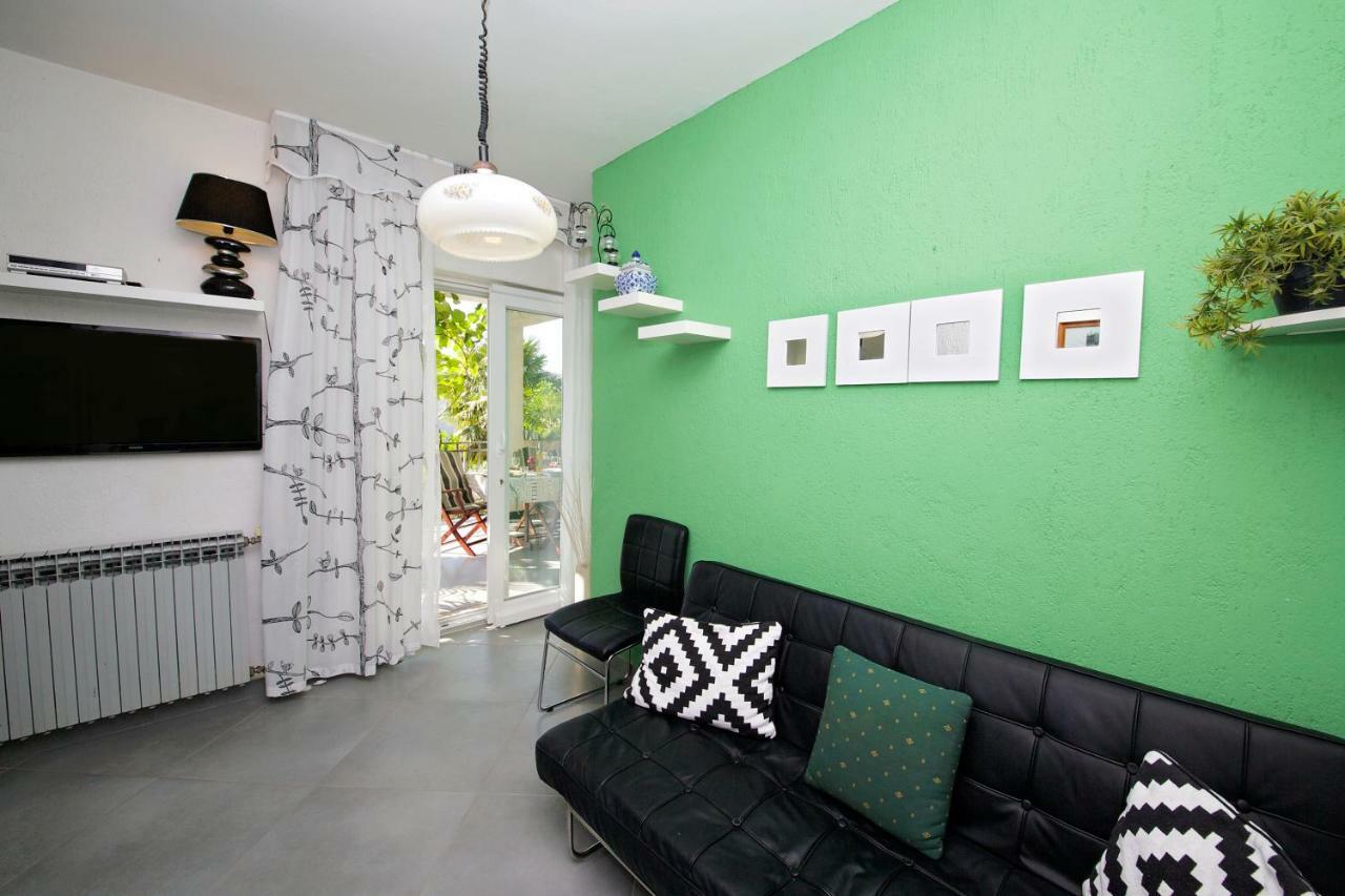 Melanija 1 Apartment โรวีน ภายนอก รูปภาพ